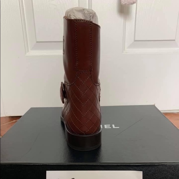 Chanel 12A Polo Boots - Picture 4 of 8